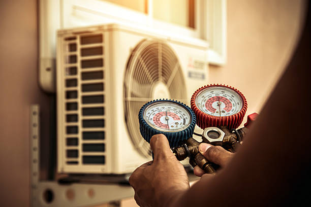 Professional Hvac technician working in Perryman, MD